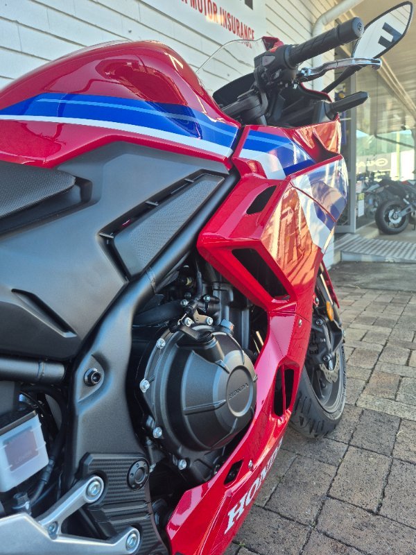 2025 Honda CBR500RA (ABS) LAMS RED