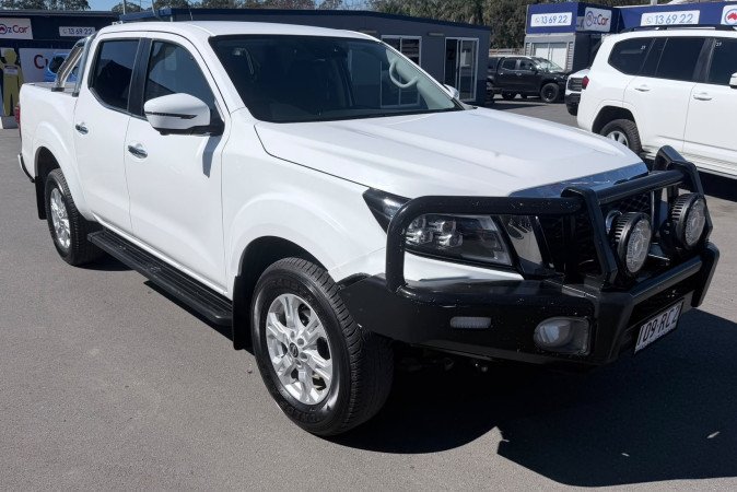 2021 NISSAN NAVARA ST (4x2)