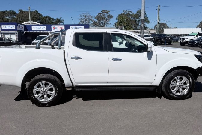2021 NISSAN NAVARA ST (4x2)