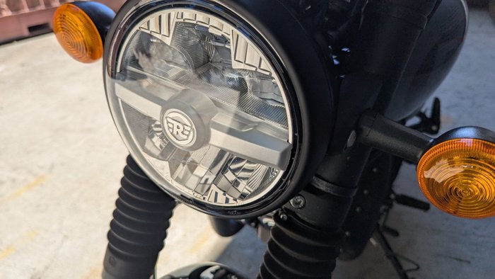 2026 ROYAL ENFIELD (SEE ALSO ENFIEL HUNTER 350 Silver