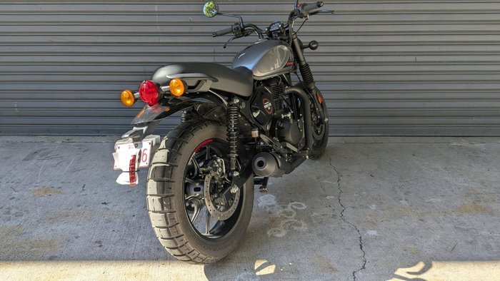 2026 ROYAL ENFIELD (SEE ALSO ENFIEL HUNTER 350 Silver