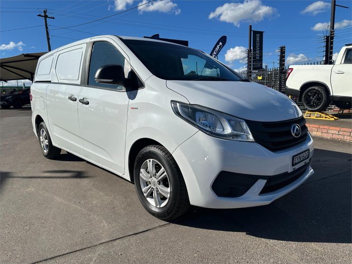 2022 LDV G10 +