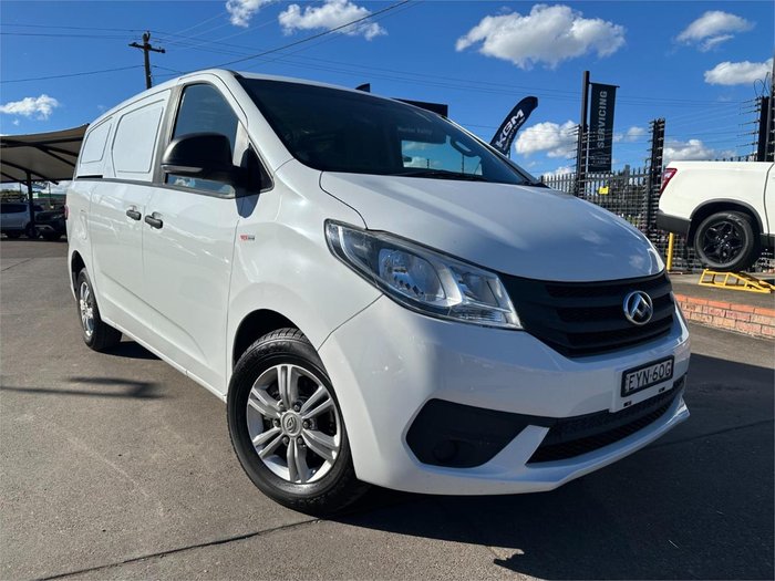 2022 LDV G10 +