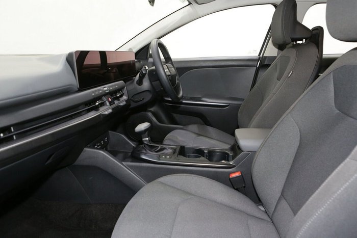 2025 Kia K4 S