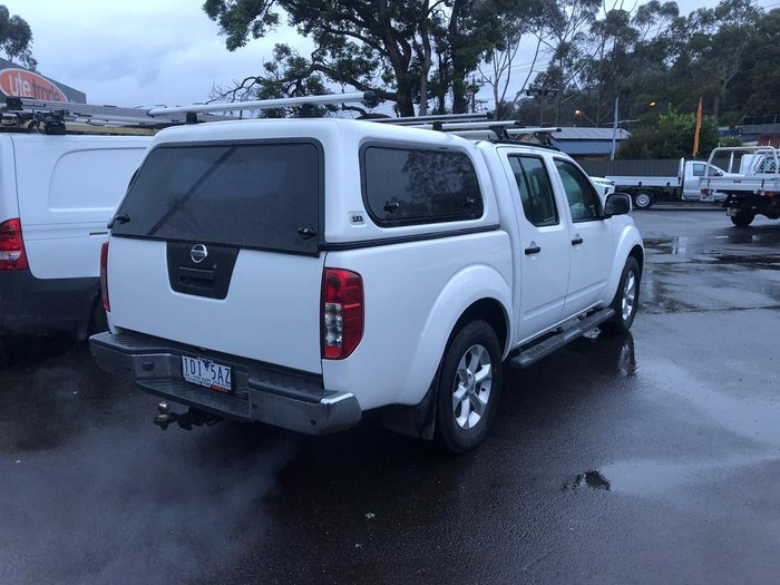 2014 Nissan Navara ST