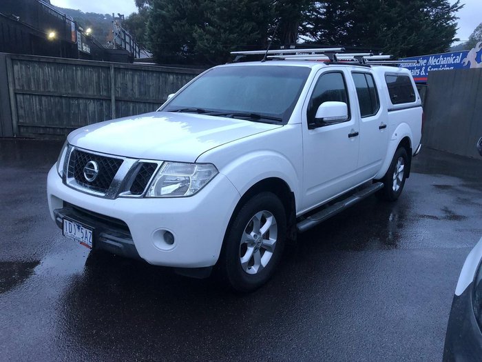 2014 Nissan Navara ST
