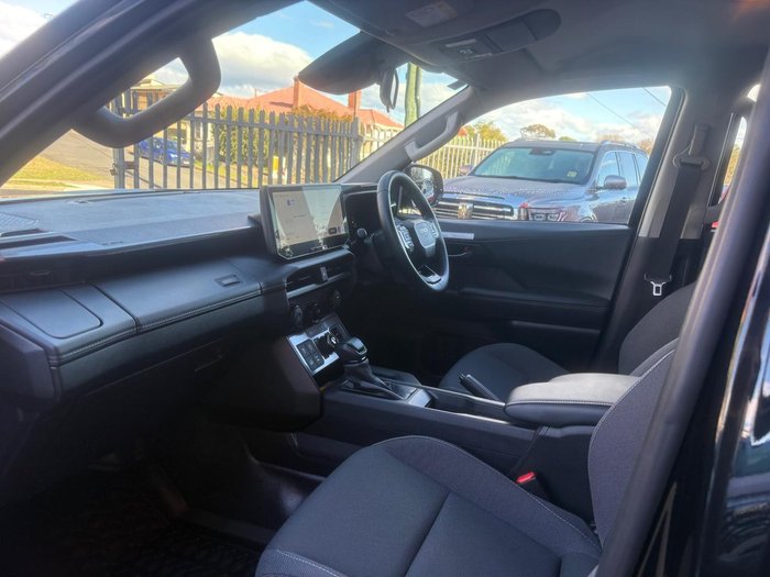 2026 Toyota Hilux SR 48V