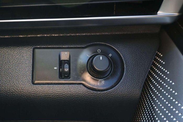 2019 LDV D90 Executive
