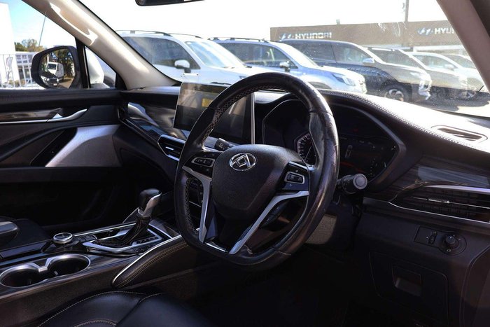 2019 LDV D90 Executive