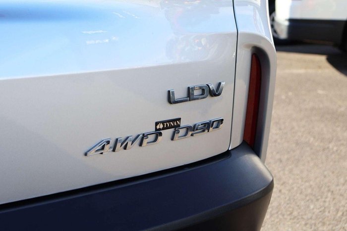 2019 LDV D90 Executive