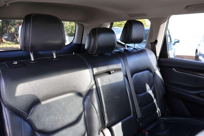 2019 LDV D90 Executive