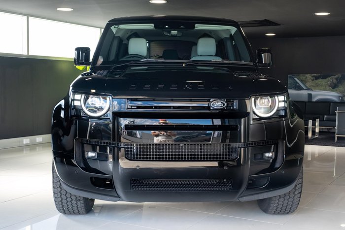 2026 Land Rover Defender 110 D350 X-Dynamic SE