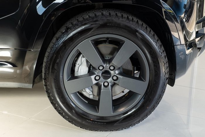 2026 Land Rover Defender 110 D350 X-Dynamic SE