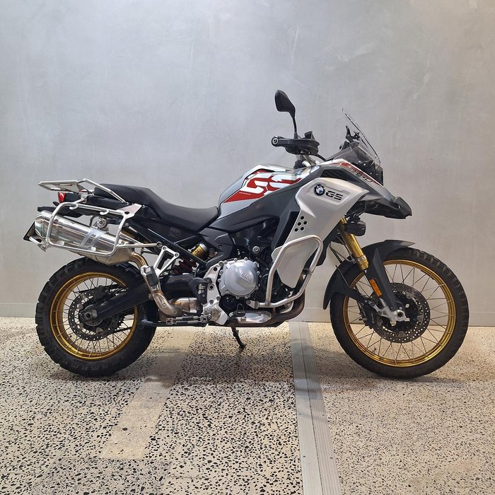 2019 BMW