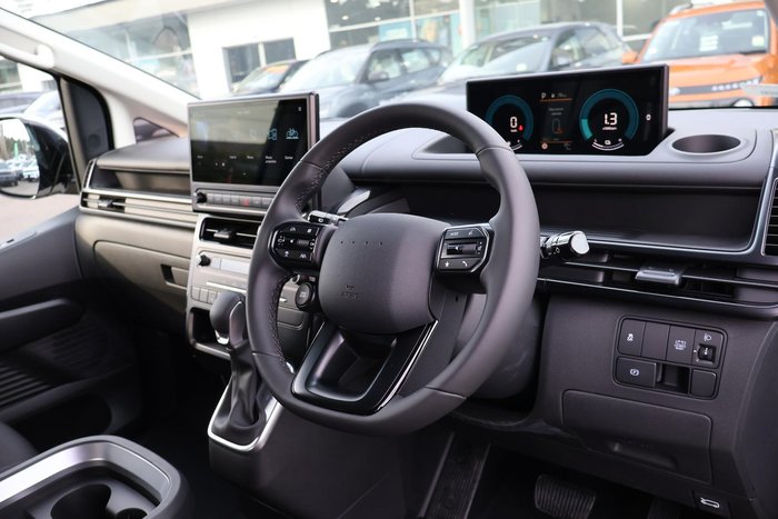 2026 Hyundai STARIA LOAD