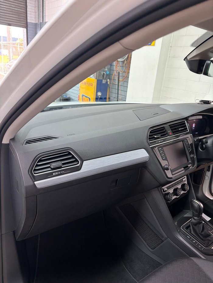 2016 Volkswagen Tiguan 132TSI Comfortline 5N MY17 Four Wheel Drive Pure White