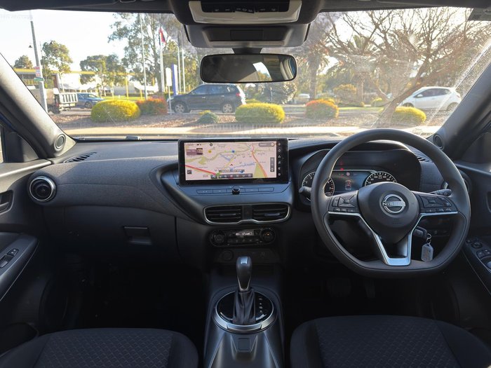 2025 Nissan JUKE ST+