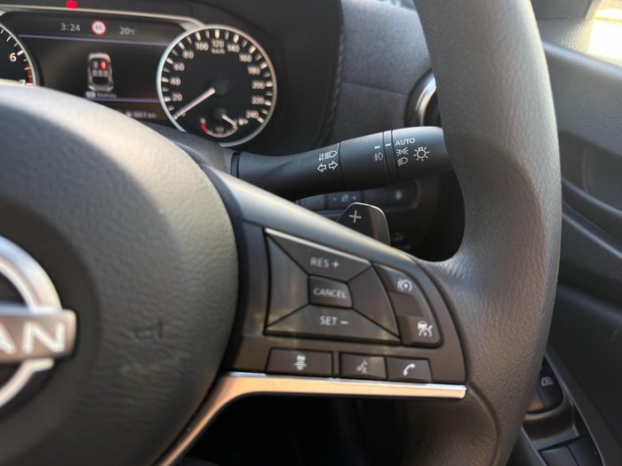2025 Nissan JUKE ST+