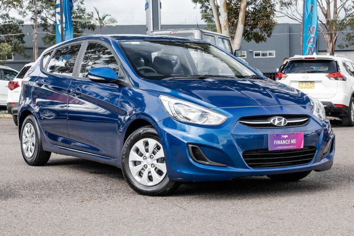 2016 Hyundai Accent Active