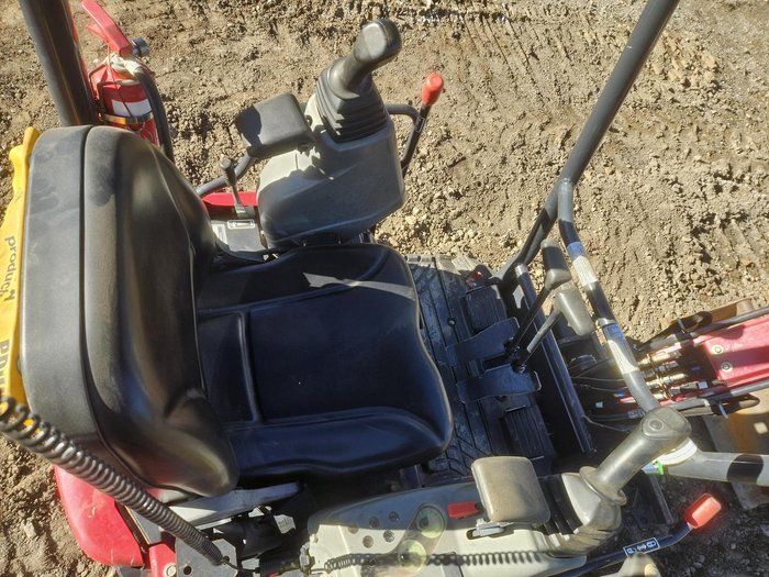 Yanmar Vio17-1