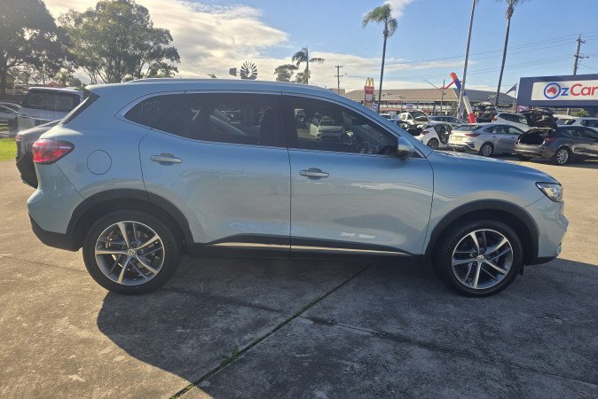 2021 MG HS +EV