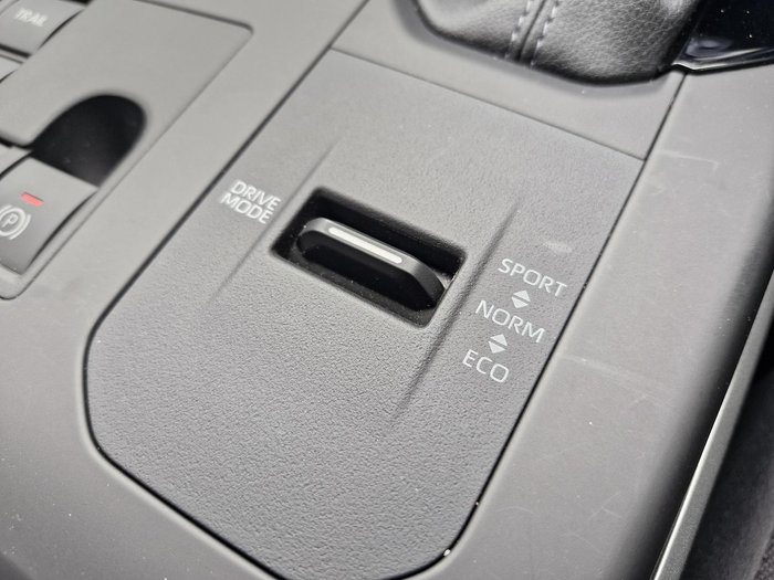 2024 Toyota Kluger GX