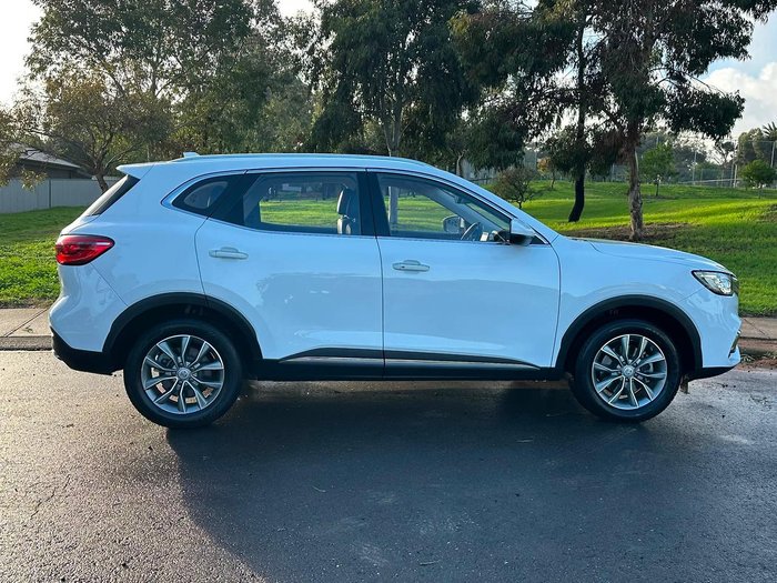 2022 MG HS Vibe