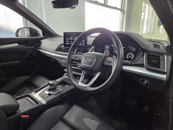 2021 Audi Q5 40 TDI Launch Edition