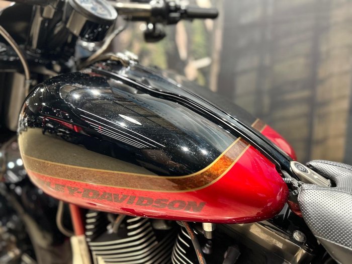 2017 Harley-Davidson CVO Pro Street Breakout (FXSE) CVO Red