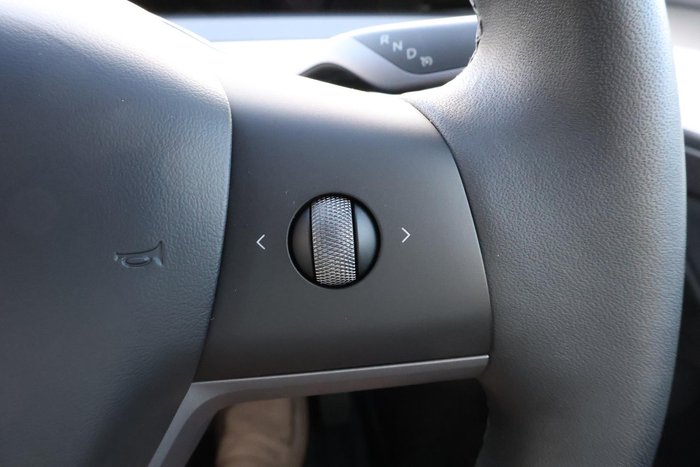 2023 Tesla Model Y Rear-Wheel Drive