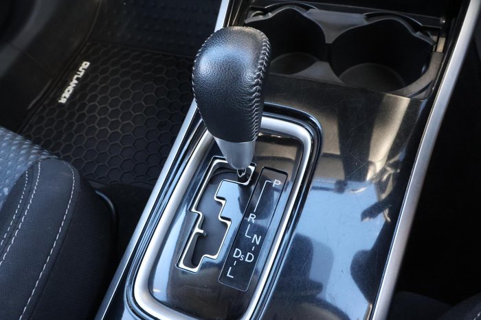2020 Mitsubishi Outlander ES