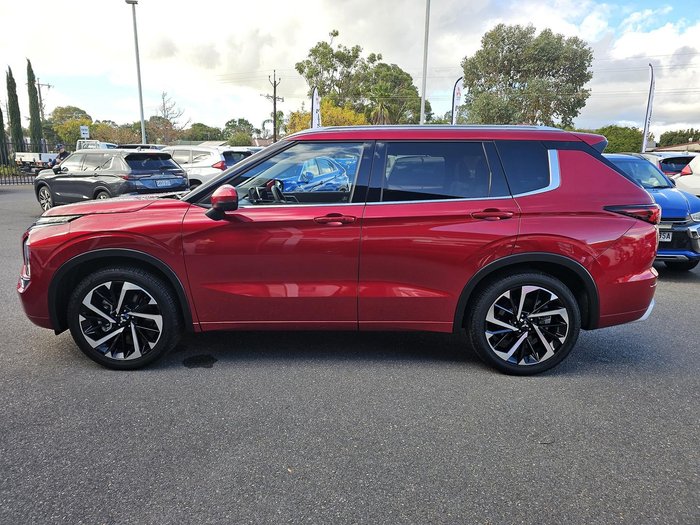 2024 Mitsubishi Outlander Exceed Tourer