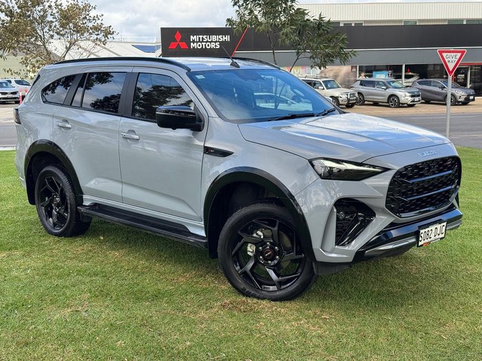 2025 Isuzu MU-X X-TERRAIN