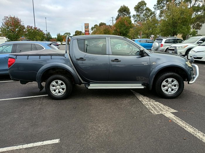 2010 Mitsubishi Triton GL-R