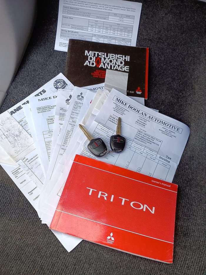 2010 Mitsubishi Triton GL-R
