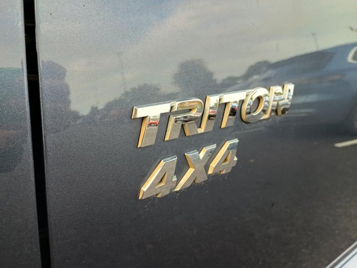 2010 Mitsubishi Triton GL-R