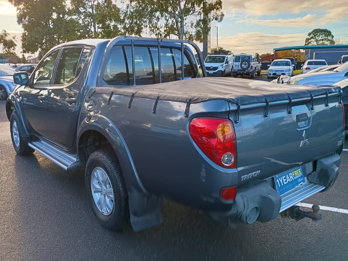 2010 Mitsubishi Triton GL-R