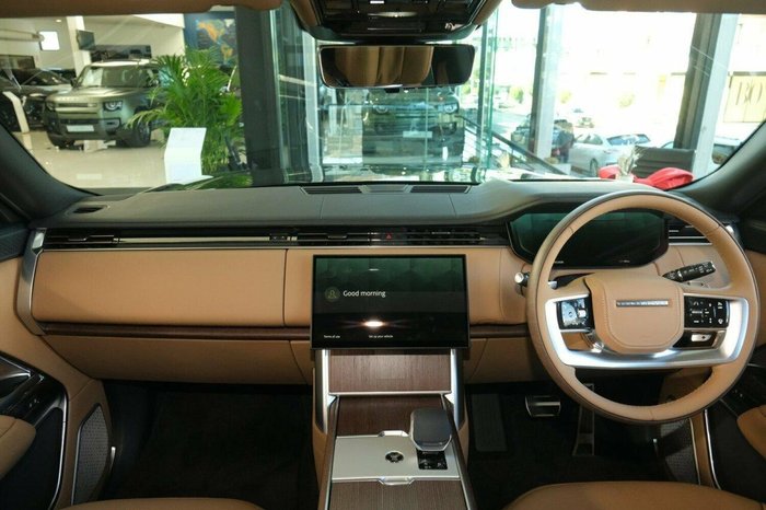 2026 Land Rover Range Rover P530 Autobiography