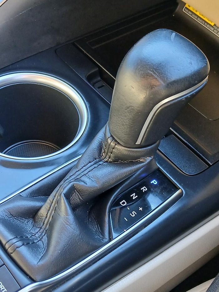 2020 Toyota Camry SL