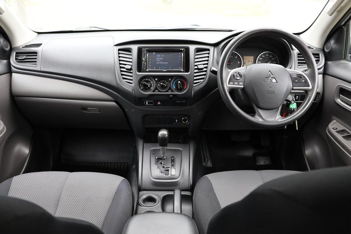 2016 Mitsubishi Triton GLX
