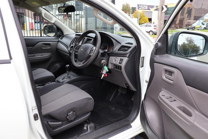 2016 Mitsubishi Triton GLX