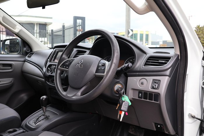 2016 Mitsubishi Triton GLX