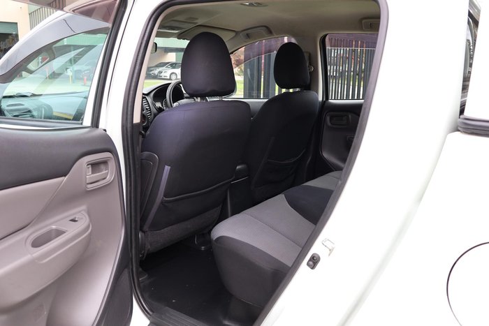 2016 Mitsubishi Triton GLX