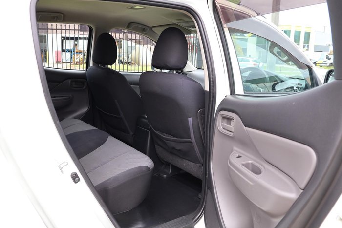 2016 Mitsubishi Triton GLX