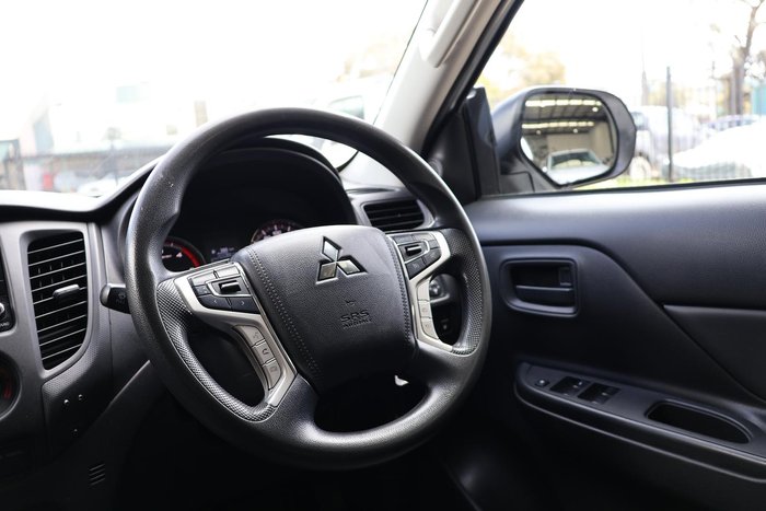 2019 Mitsubishi Triton GLX ADAS