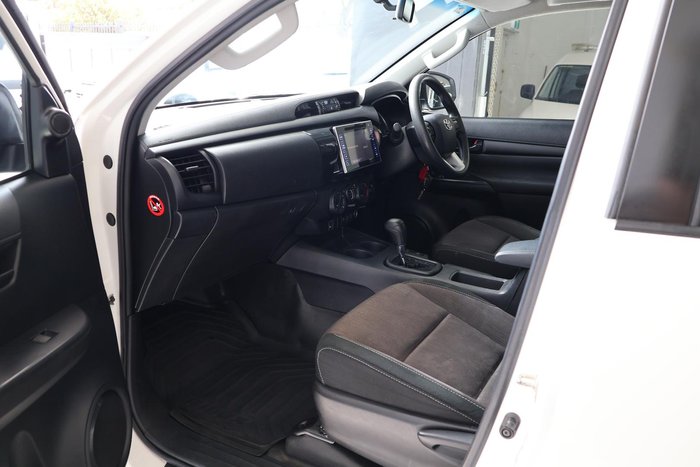 2018 Toyota Hilux SR