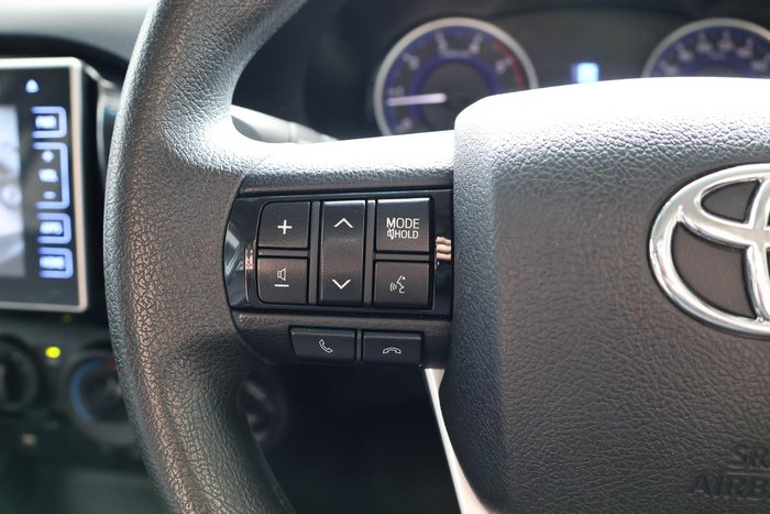 2018 Toyota Hilux SR