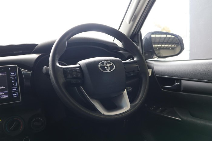 2018 Toyota Hilux SR