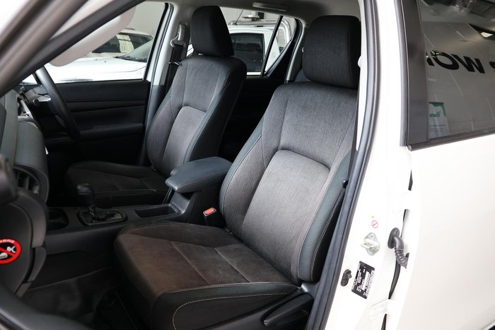 2018 Toyota Hilux SR