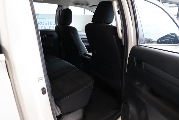 2018 Toyota Hilux SR